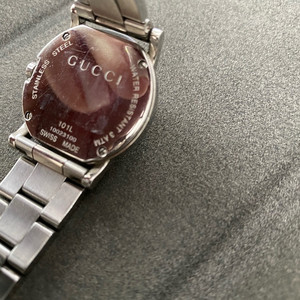 Authentic Gucci w/Diamonds watch - Picture 7 of 9